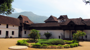 पद्मनाभपूरम राजवाडा (Padmanabhapuram Palace)
