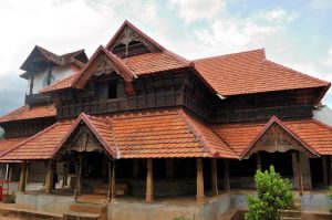 Read more about the article पद्मनाभपूरम् राजवाडा (Padmanabhapuram Palace)