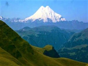 एल्ब्रुस शिखर (Mount Elbrus)