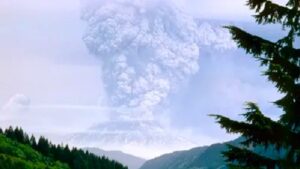 Read more about the article माँ पले ज्वालामुखी (Mount Pelee Volcano)