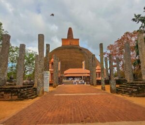 Read more about the article अभयगिरी विहार (Abhayagiri Vihara / Stupa)