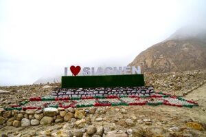 Read more about the article सिआचेन हिमनदी (Siachen Glacier)